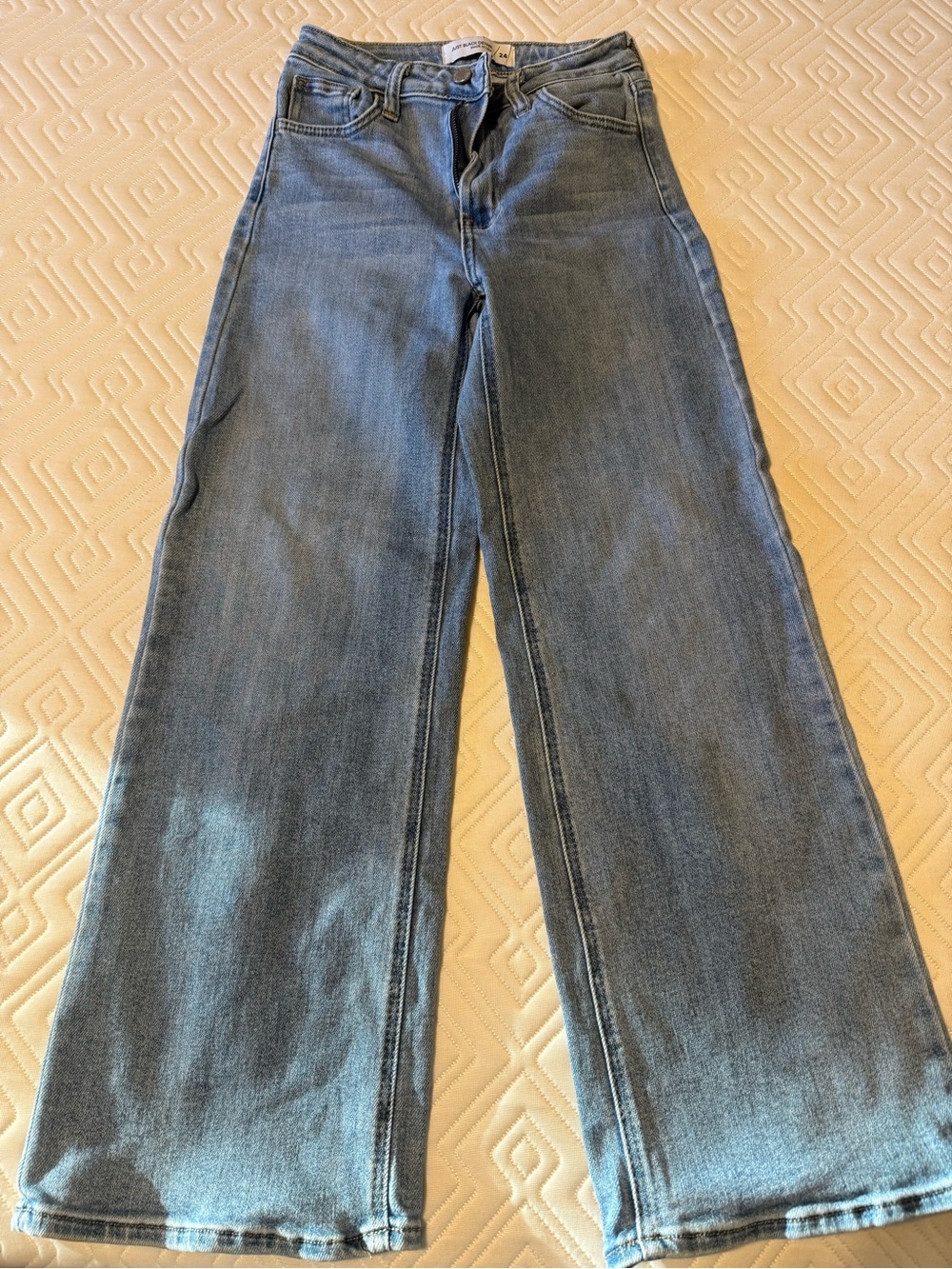 Just Black Women's Wide Leg Jeans in Medium Blue Wash
